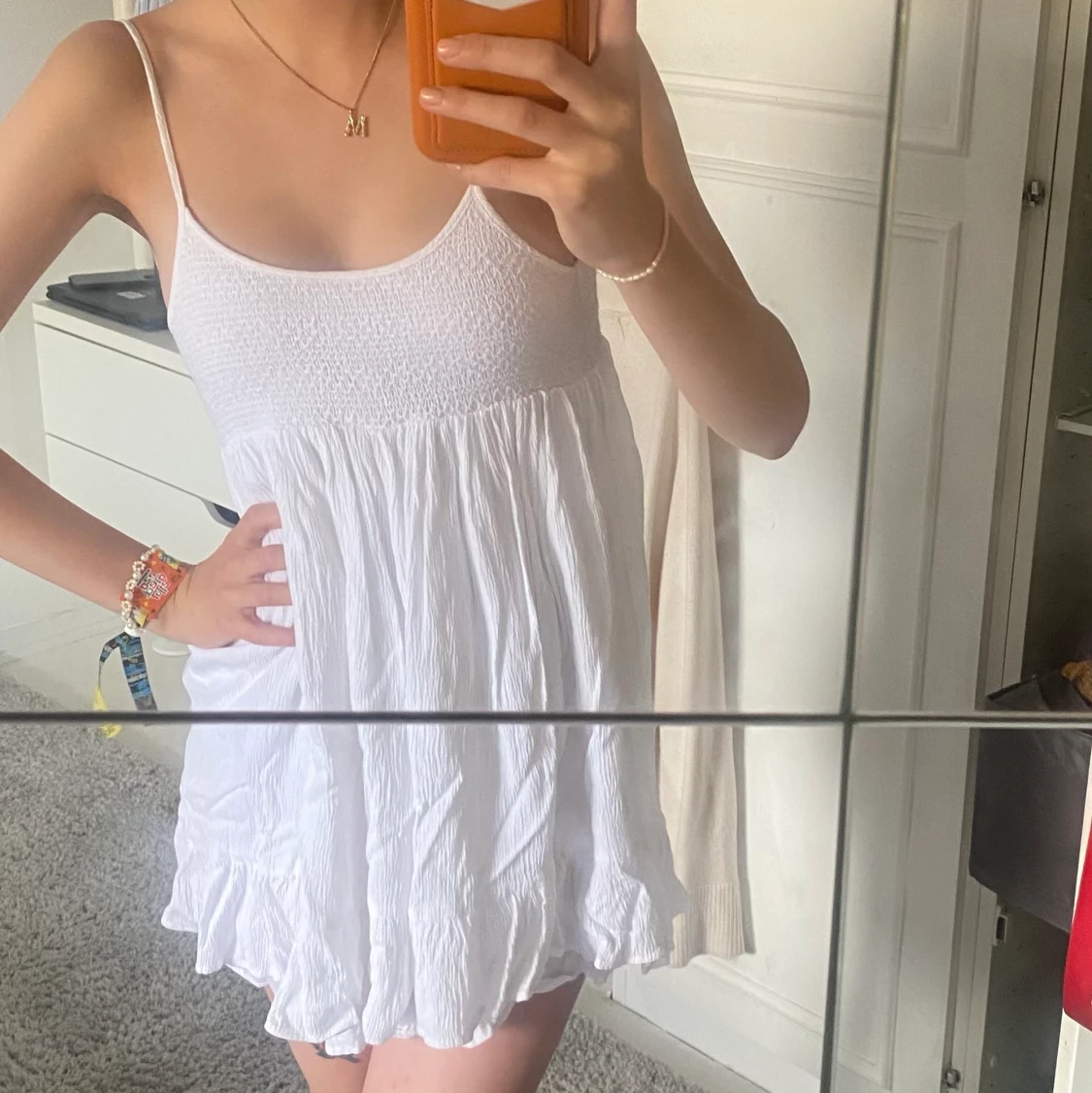 Så söt vit klänning - 90