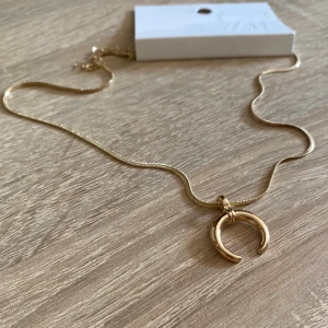 Halsband ✨ - Aldrig använt