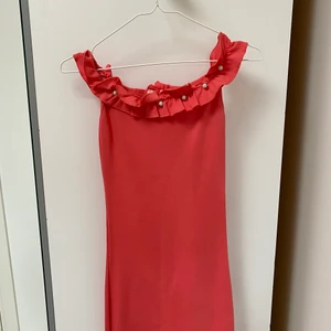 Klänning  - En jättefin klänning i mycket bra skick från Cubus. 