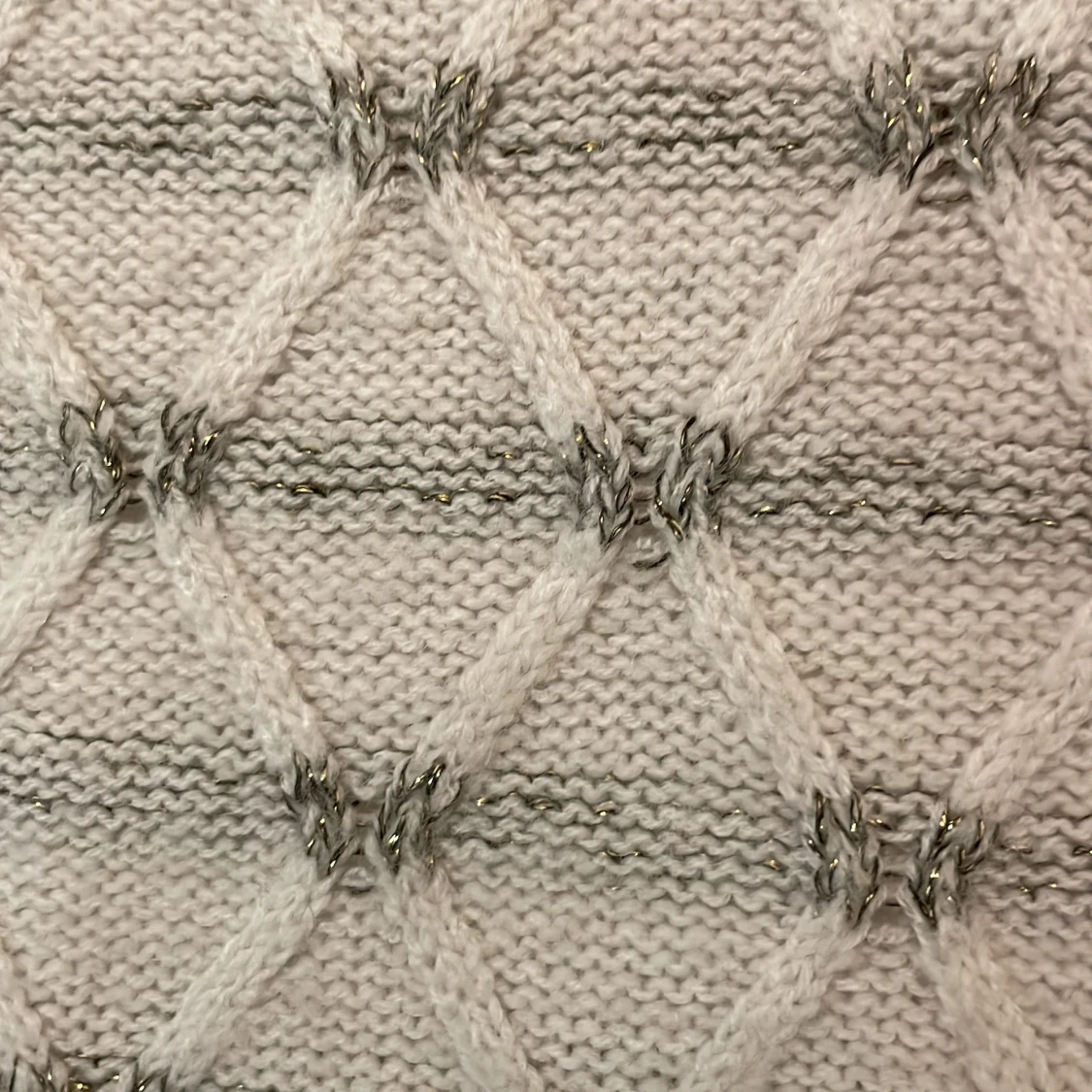 Elegant vit tröja  - 91