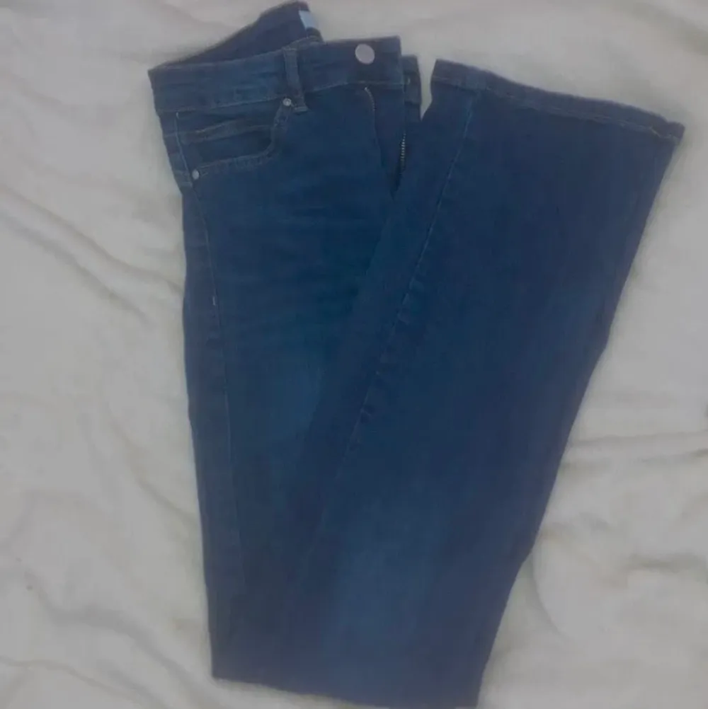 Jeans från Ellos Stretch   Nyskick  Köparen står för frakt😇. Jeans & Byxor.