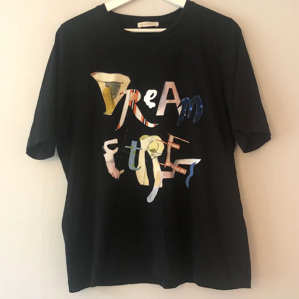 Stine Goya Dream Extreme. T-shirts.