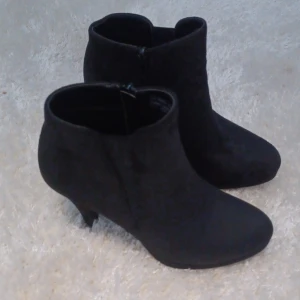 Pumps - Jätte fina pumps 