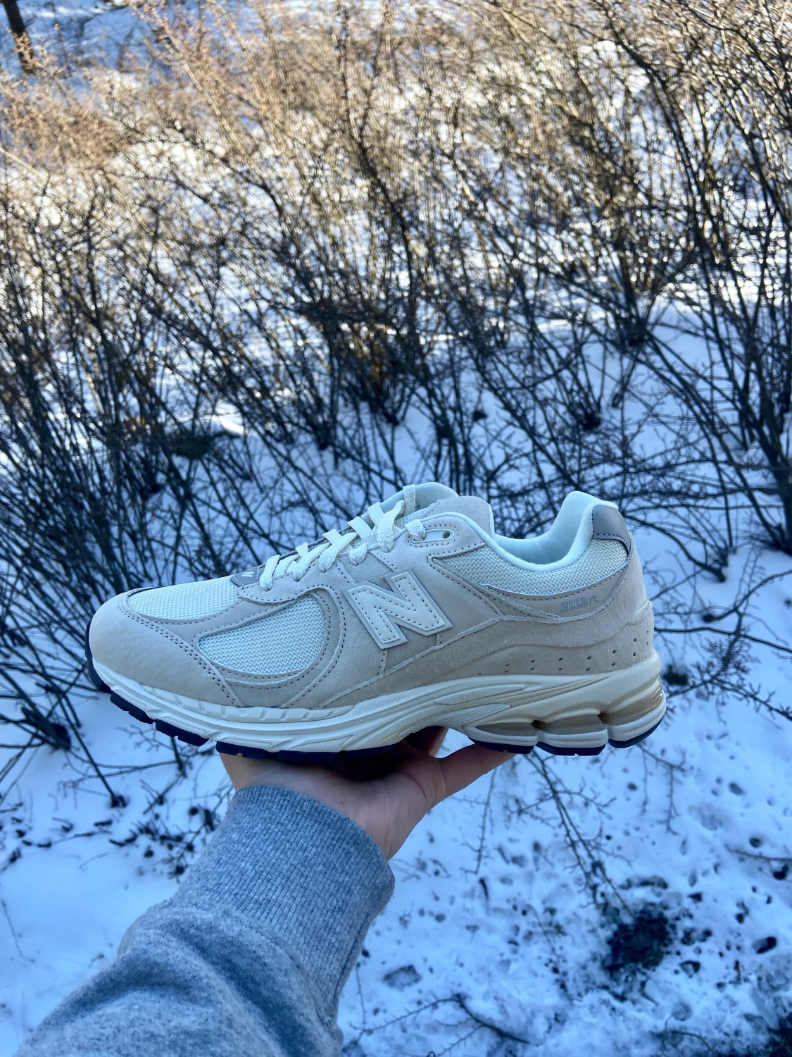 New Balance 2002R Off White - 90