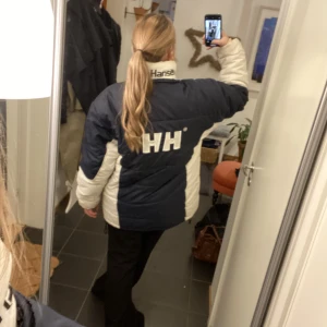 Helly Hansen jacka - En fin och varm helly hansen vinterjacka.
