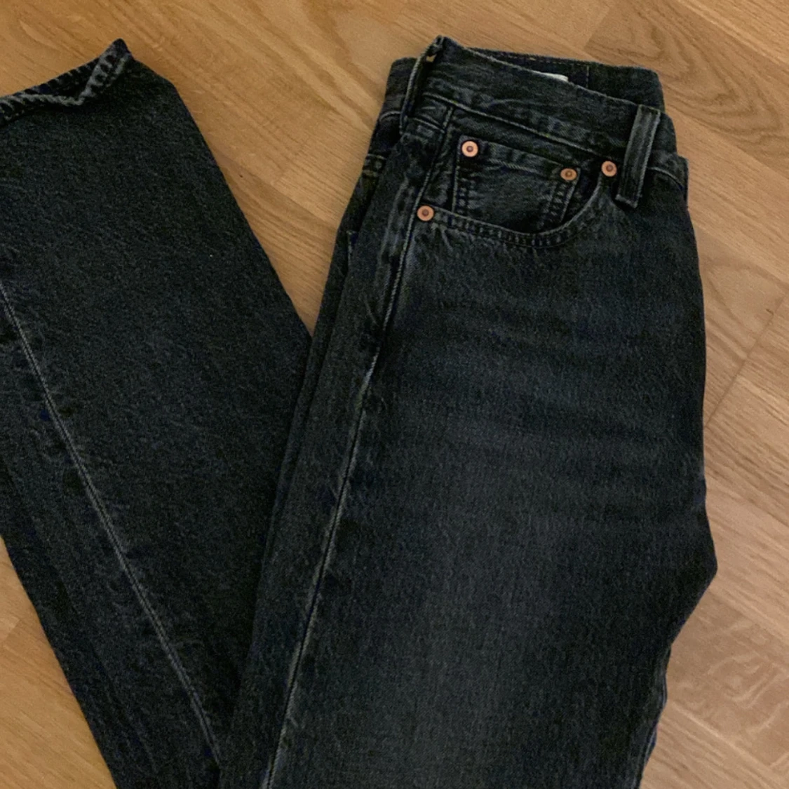 Levis Jeans - 90