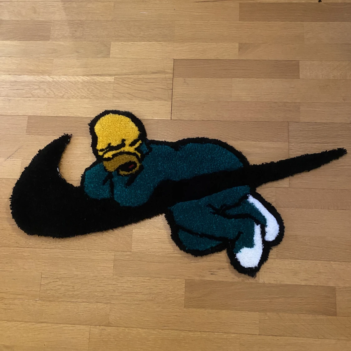 Egengjord tuftad homer sleeping matta/ 100% akryl - 90
