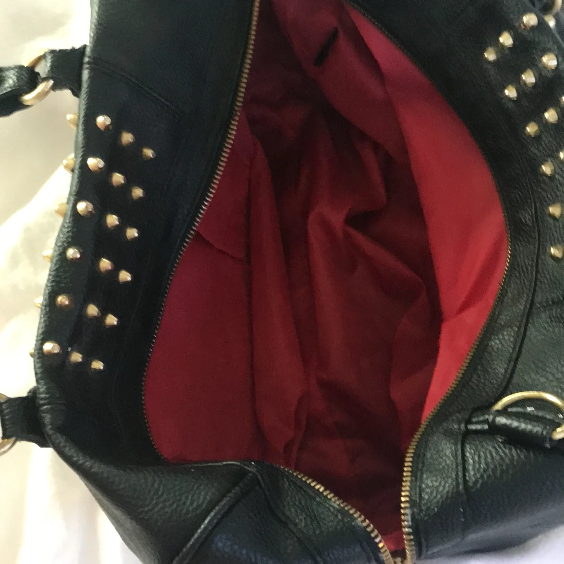 Väska med nitat - 91