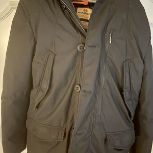 Parajumper  - Vinter jacka, original pris 9000kr.