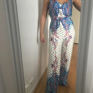 Jumpsuit, Dry Lake - Jumpsuit, aldrig använd. Passar xs och s. 