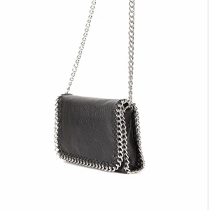 Tiamo Väska - Skriv privat om det finns något ni undrar över eller för mer bilder🫶🏼 köparen står för frakt❤️ 