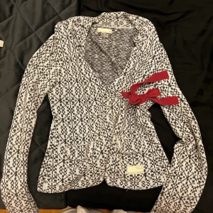 Odd Molly kofta  - Odd Molly kofta i fint skick, lovely knit. Storlek 2