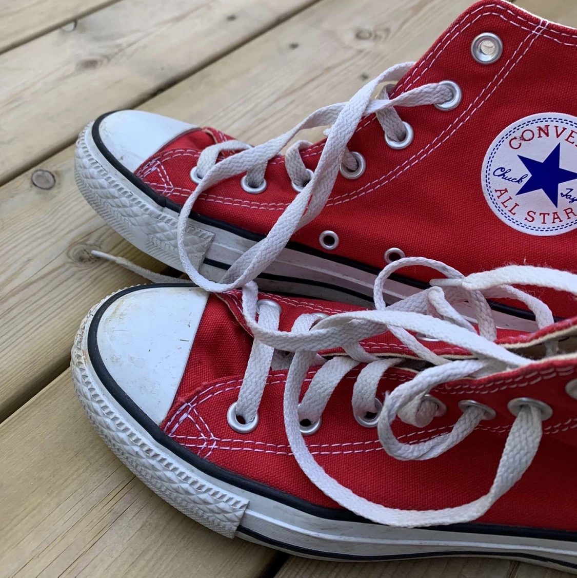 Röda converse  - 90