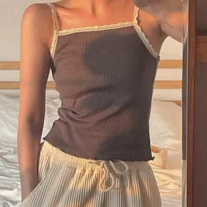 topp - söt o oanvänd topp