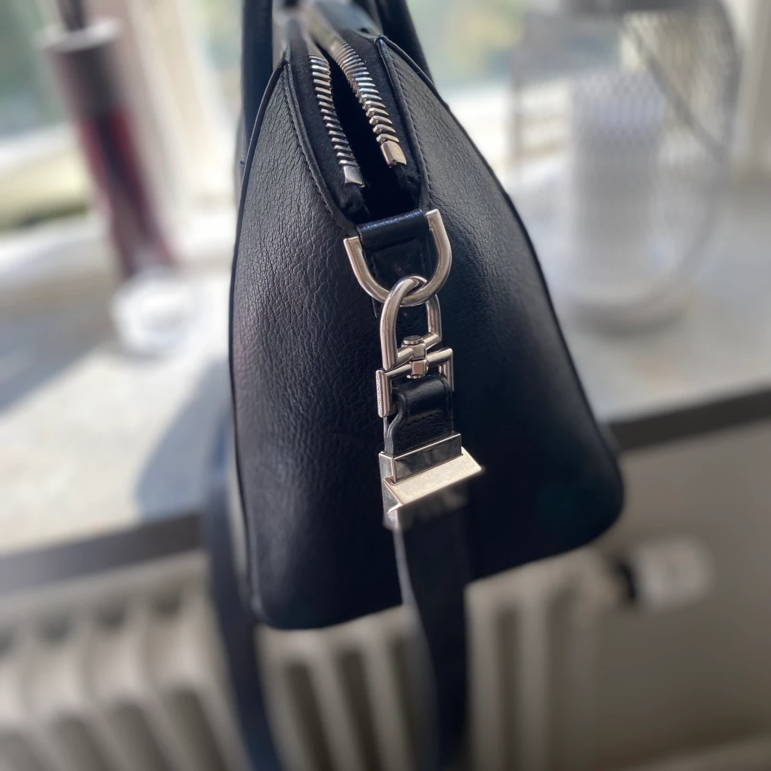 Givenchy väska - 90