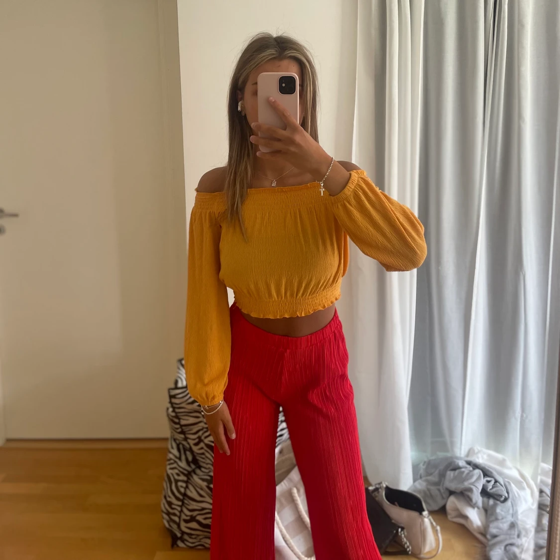 Off shoulder topp från H&m💛💛
