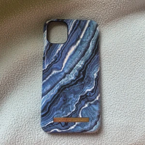 Ideal of sweden skal! - Ett jätte fint ideal of sweden skal aldrig andvänd köpte för 300 jätte bra skick!❤️