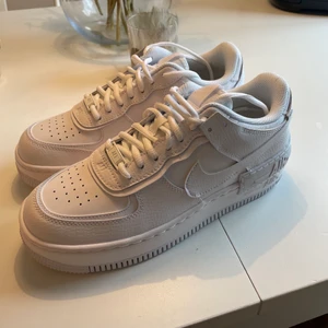 Nike air force shadow - Helt nya Nike skor, aldrig använda.🤍 Nike air force shadow 