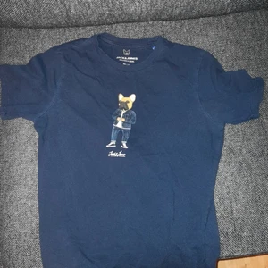 Jack and jones - Jack and Jones tröja. Hyfsat skick kom privat för mer info 
