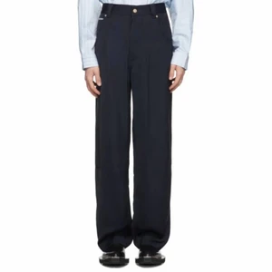 Eytys byxor - Ett par feta eytys byxor med straight/baggy fit. Jag har aldrig använt dem då det var fel storlek men dem är i nyskick. Storlek 34/32 och tänker mig 800kr för dem, nypris verkar ligga på 2000-4000