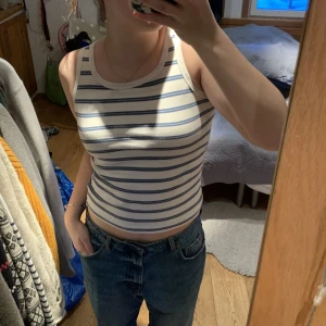 Sött linne - Vintage randigt linne💕 Perfekt inför sommaren eller för layering❤️