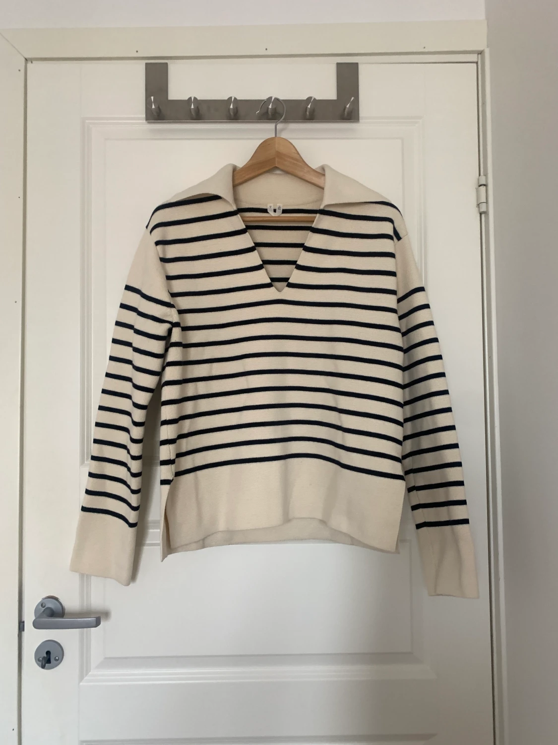 Arket sweater