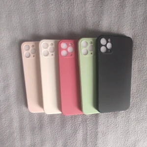 Mobilskal  - Jag säljer de här fina mobilskal i dessa färger som ni kan se på första bilden, har till nästan alla iPhone-modeller. 