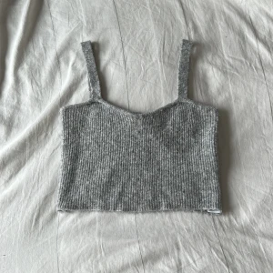 Stickat linne - Superfint och mysigt linne som inte kommer till användning!