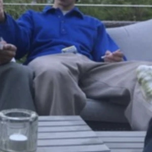 Boxy blå tröja - Sitter sjukt boxy. Står att det är en S men passar S-M