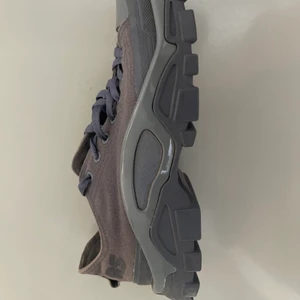 adidas raf simons skor  - fin skick, inte använda så mycket. storlek 42. köptes nya för 4000kr 