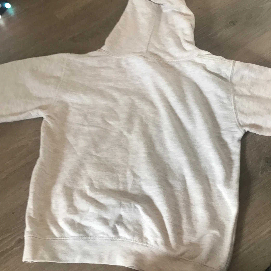 En Bille EIlish tröja storlek L - 90