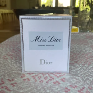 Miss Dior Eau de parfum - Oanvänd 