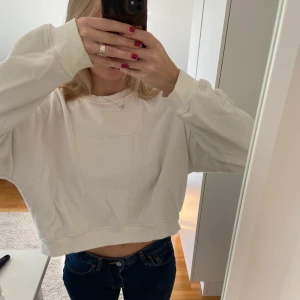 College tröja💓 - Vit college tröja💓strl M men passar S också💓