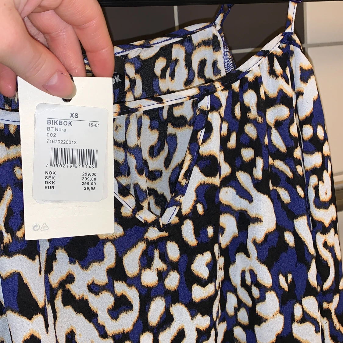 Off shoulder tröja - 91