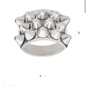 Edblad ring  - Säljer denna ring som knappt är använd för 300 + frakt. 