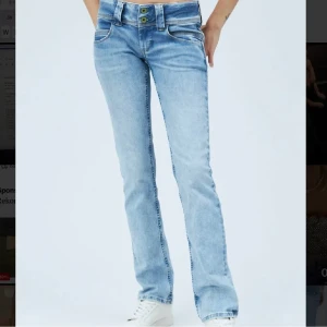 Pepe jeans - Säljer ett par jättefina pepe jeans, inga defekter alls💕kom privat för fler bilder 