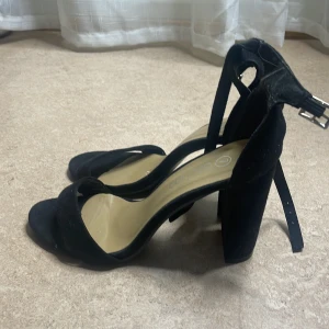 Klackskor - Storlek 39