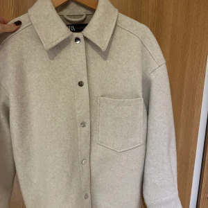 Zara Jacka - Använd bara ett par gånger 