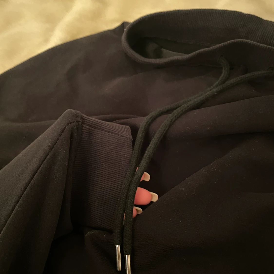 Svarta utsvängda mysbyxor Nelly - 91