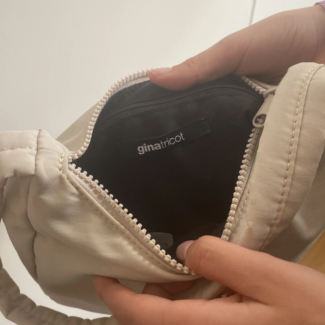 Beige handväska  - 91