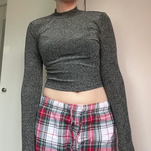 nyårs topp! - Superfin glittrig topp! Passar perfekt för nyår! Använd en gång, nyår 2021-2022 🫶