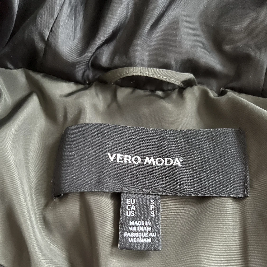 Vero Moda dunkappa Oslo i stl S - 91