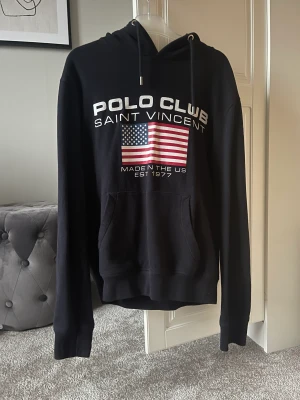 Polo Club hoodie - Polo Club hoodie i bra skick, hör av dig vid funderingar!