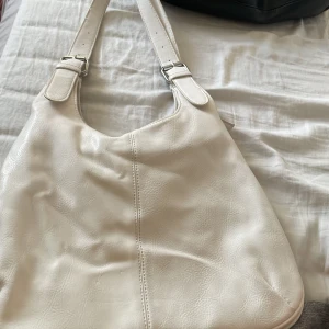 Y2k väska - Jättefin väska som passar till Y2k stilen