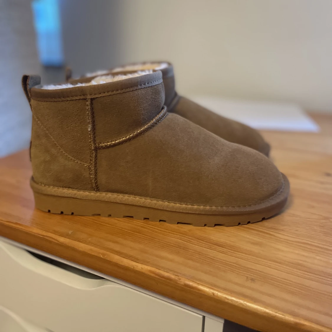 HELT NYA Uggs Mini - 91