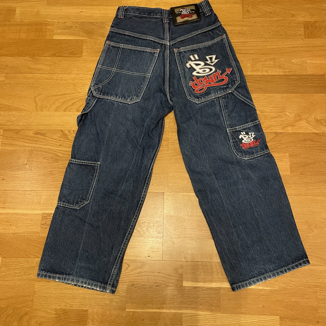 Baggy jeans!  - 90