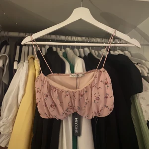 Ljusrosa linne - Helt oanvänt med lapp kvar 