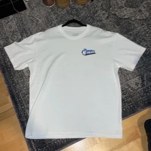 Polar t shirt - Polar t shirt aldrig använd någonsin köpt för 500kr