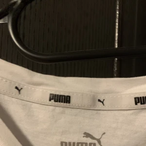 Puma träningströja - Använd 1 gång, Säljer den eftersom den inte kommer till användning, köpt för 200kr säljer för halva priset 