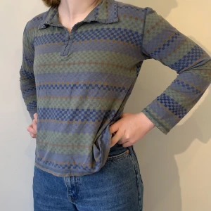 Vintage tröja Gudrun Sjödén - Nypris: ca 450 kr Har inte använt så mycket. Väldigt fin dock!